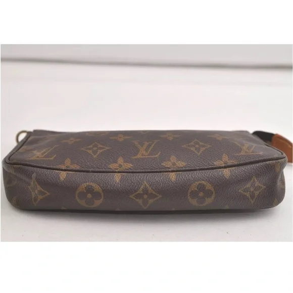 LOUIS VUITTON MONOGRAM POCHETTE - Picture 7 of 14